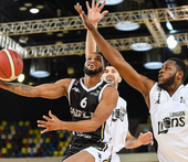 Newcastle Eagles VS Cheshire Phoenix